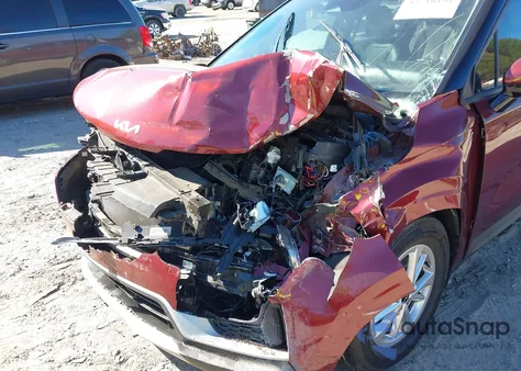 2023 Kia Carnival Mpv Lx Seat Package from USA, damaged, VIN KNDNB4H38P6214635